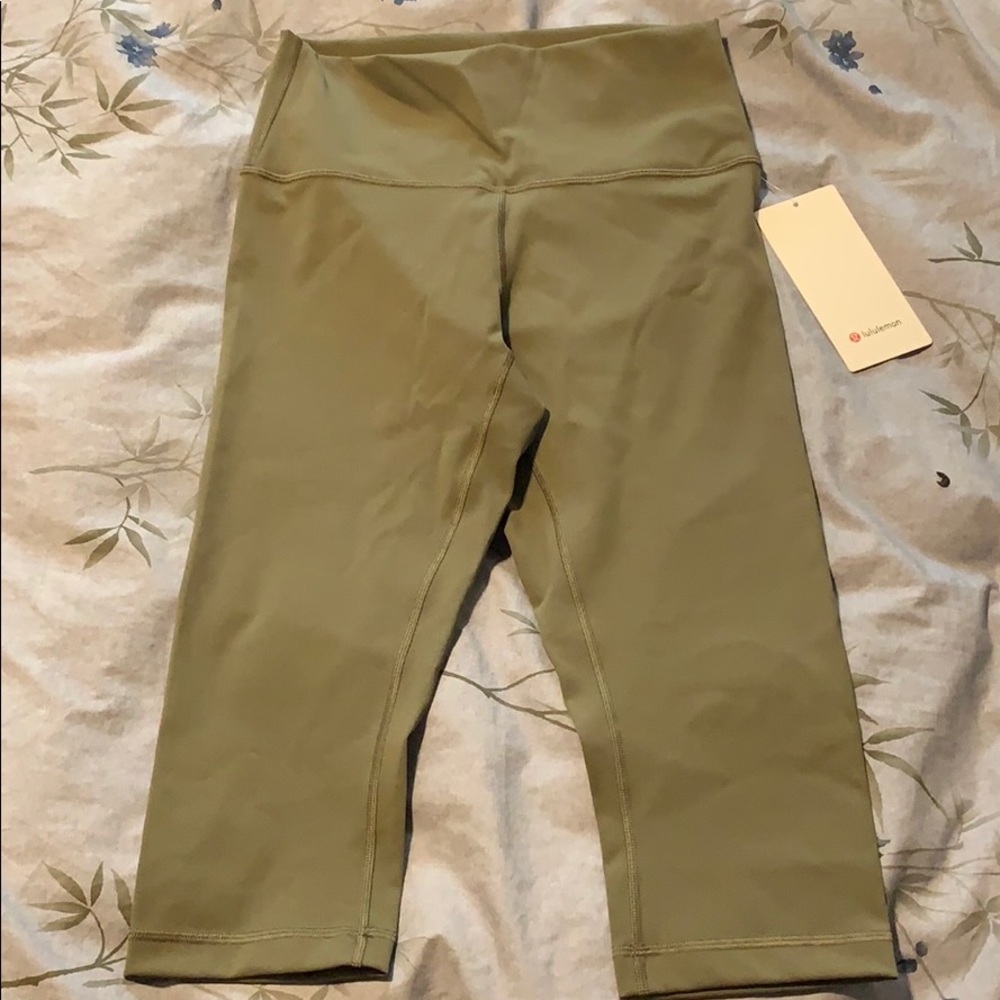 Lululemon Wunder Under HR 1/2 Tight